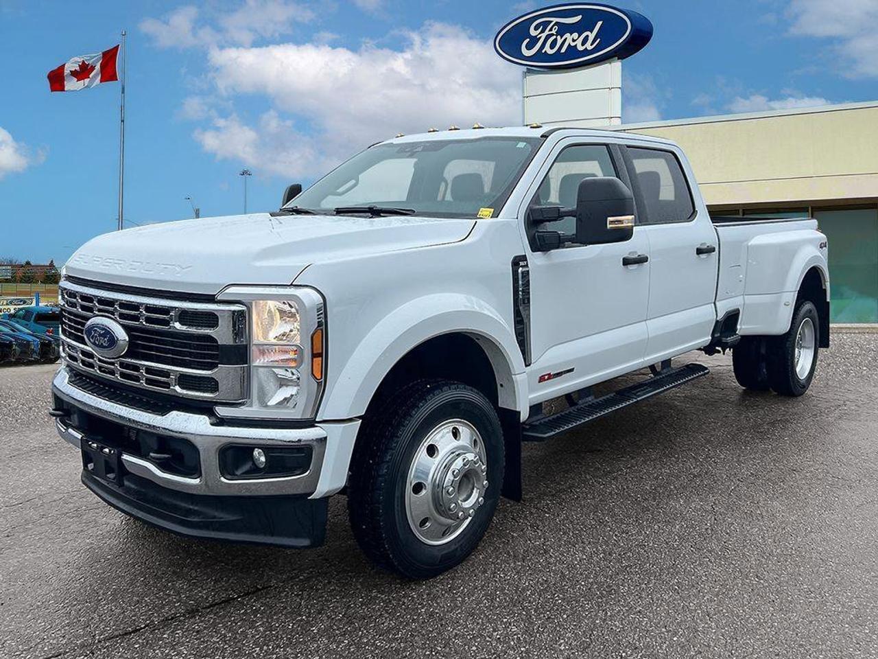 2024 Ford F-450 SUPER DUTY XLT   6.7 V8 DIESEL   REAR CAMERA Photo