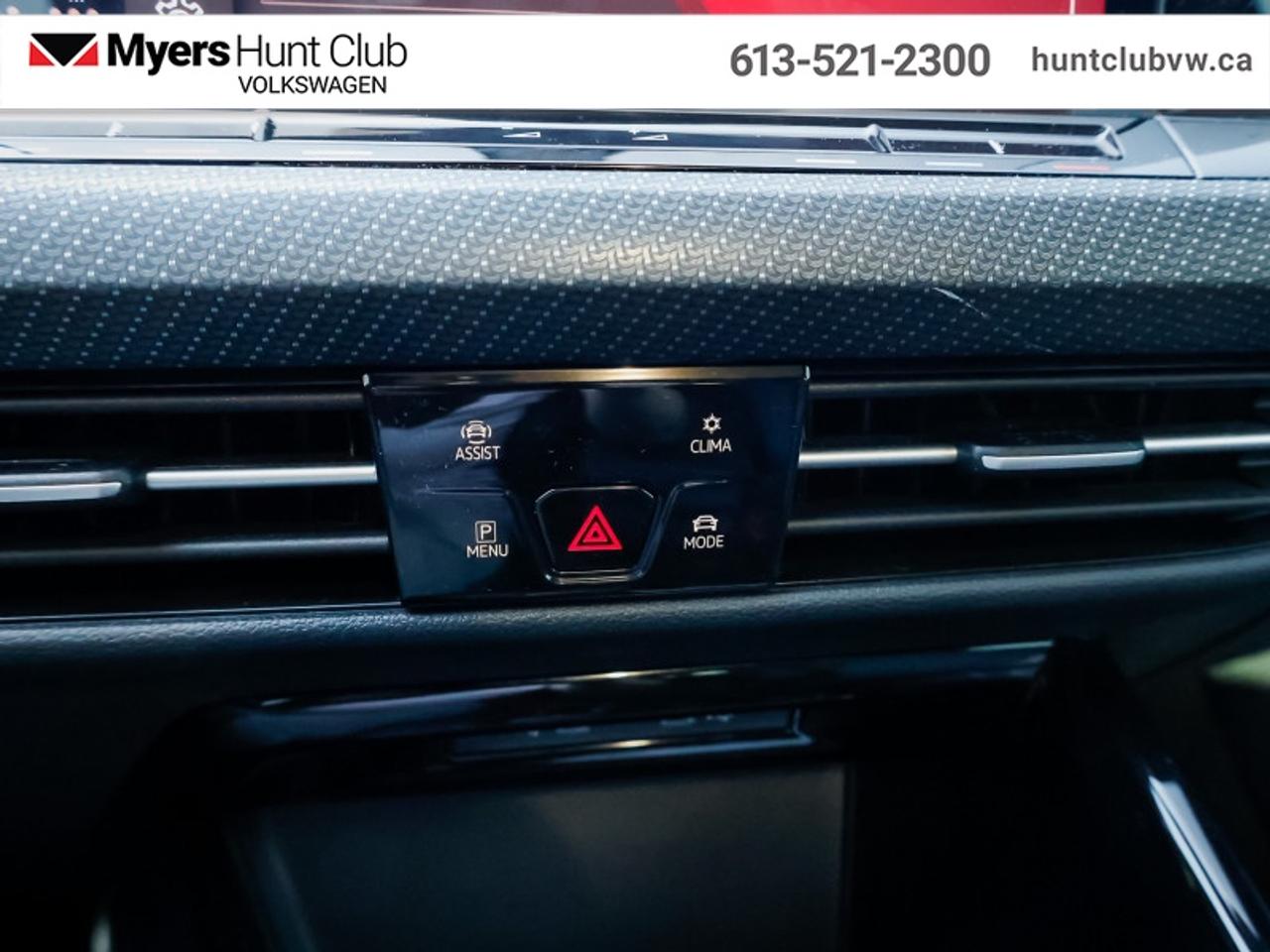 2024 Volkswagen Golf R DSG Photo