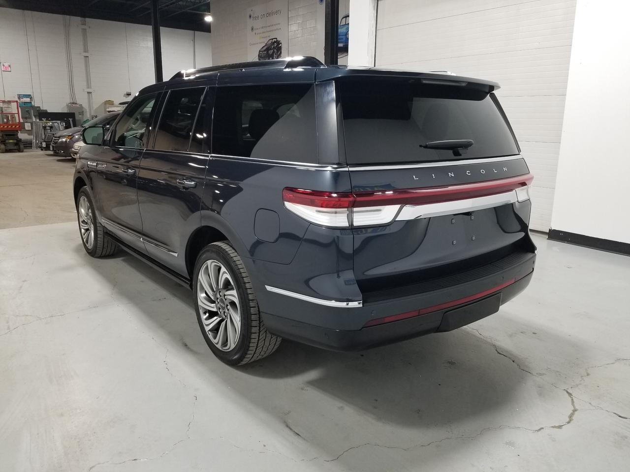 2022 Lincoln Navigator Reserve 4dr 4x4 Photo4