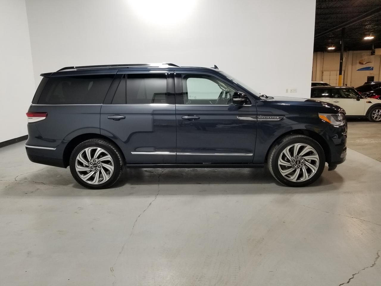2022 Lincoln Navigator Reserve 4dr 4x4 Photo