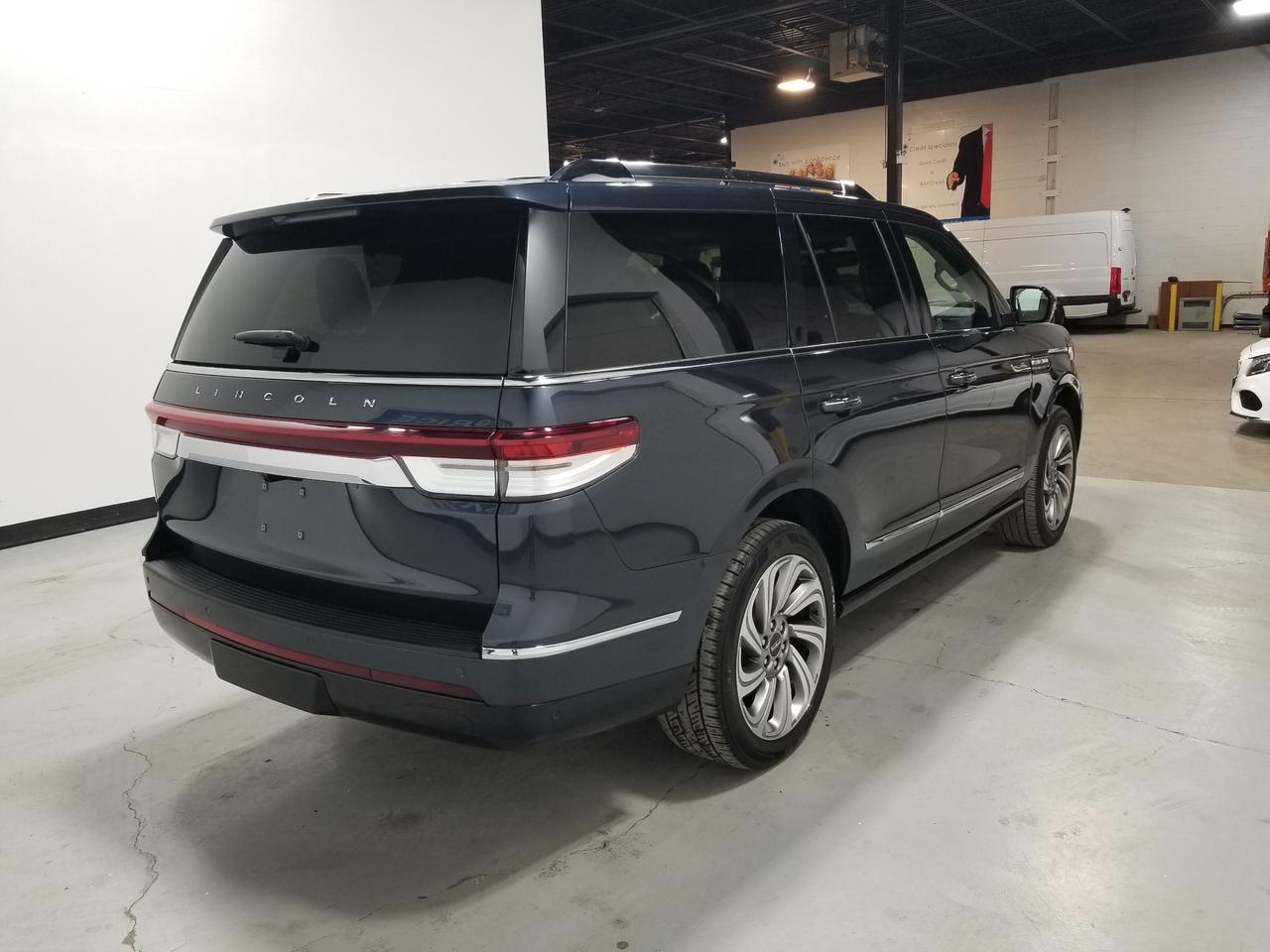 2022 Lincoln Navigator Reserve 4dr 4x4 Photo