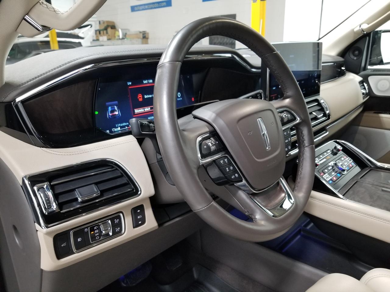 2022 Lincoln Navigator Reserve 4dr 4x4 Photo