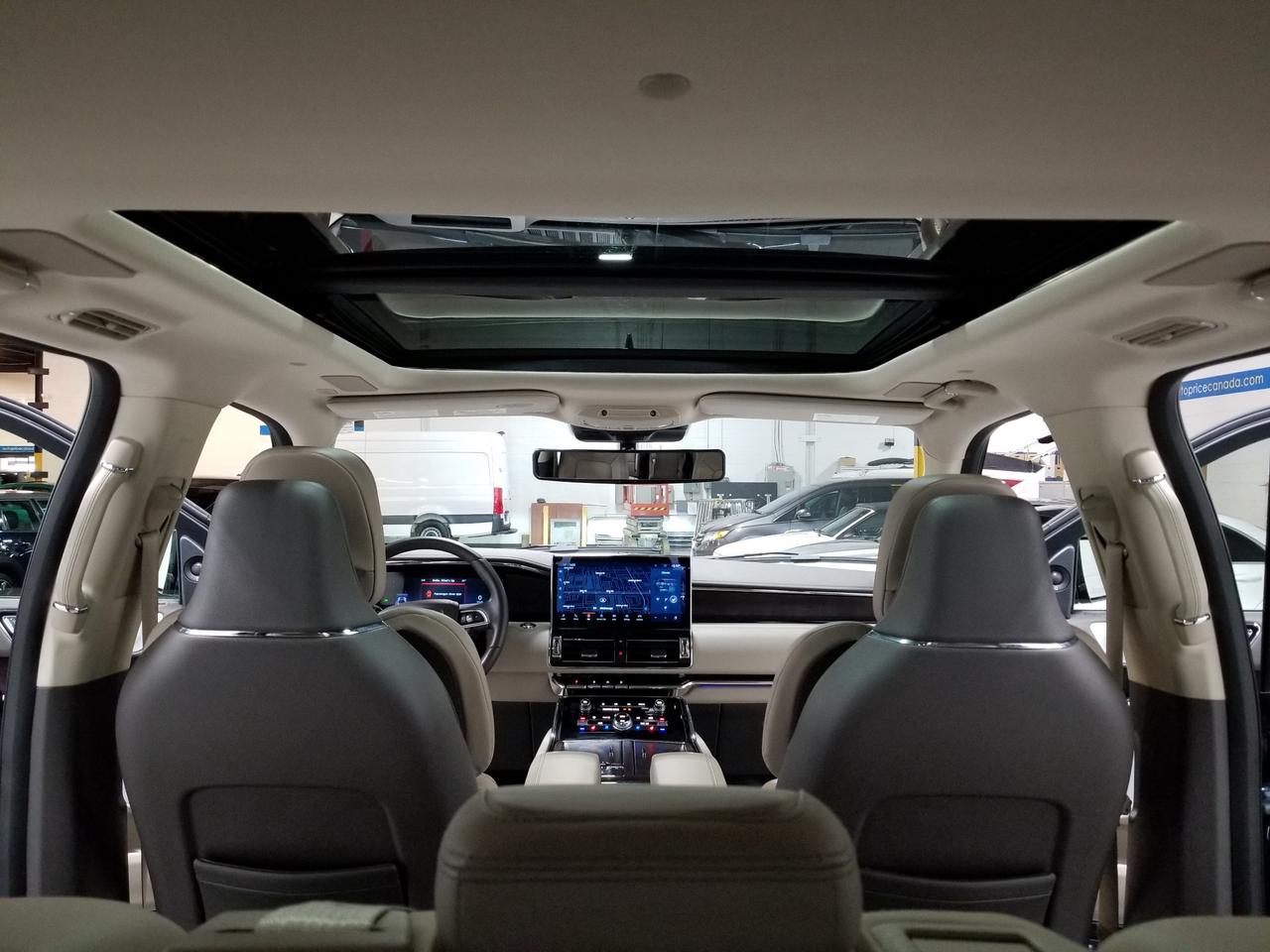 2022 Lincoln Navigator Reserve 4dr 4x4 Photo