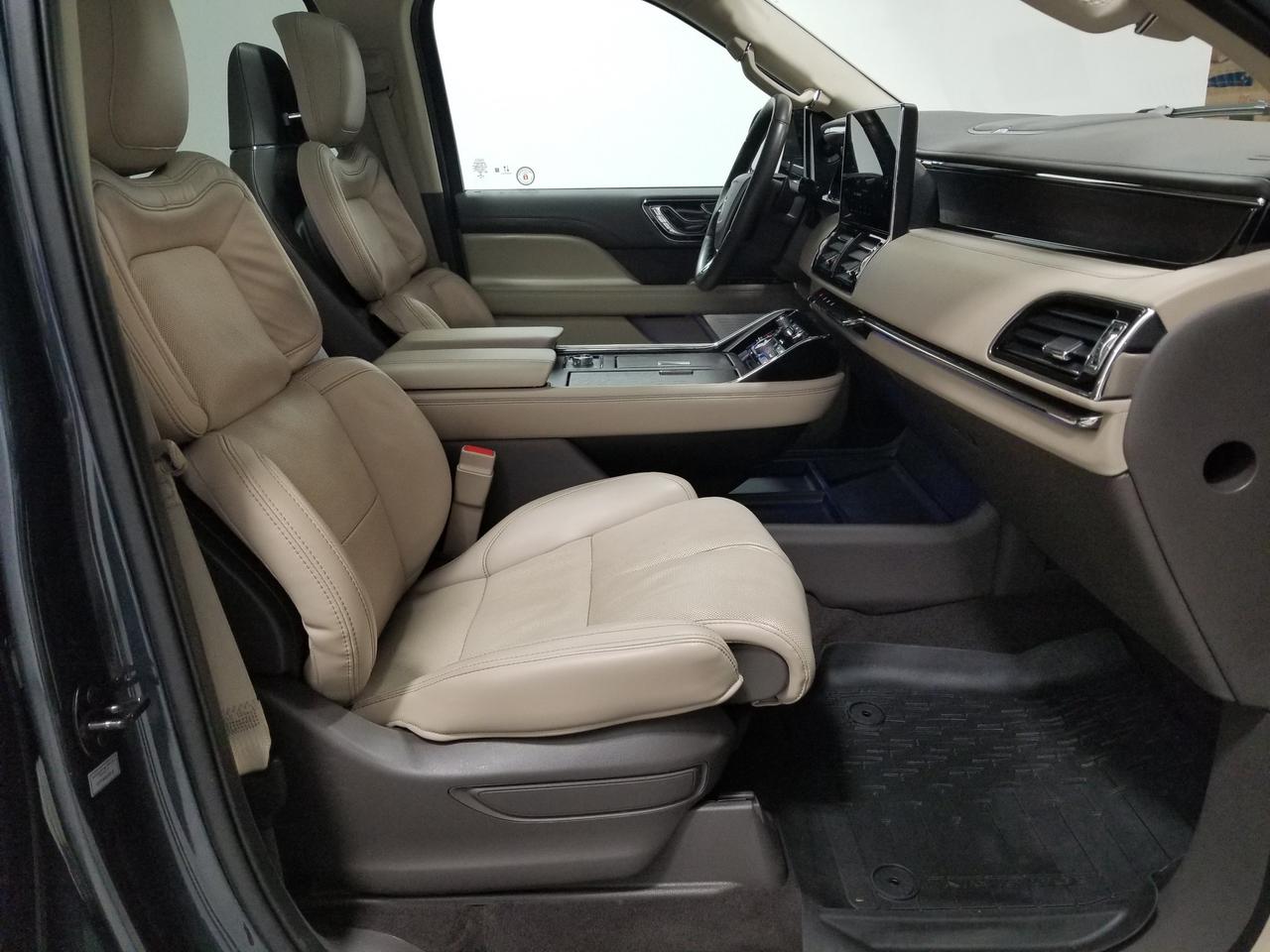 2022 Lincoln Navigator Reserve 4dr 4x4 Photo