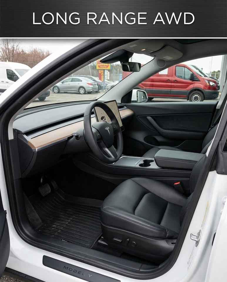 2022 Tesla Model Y Long Range AWD Photo3