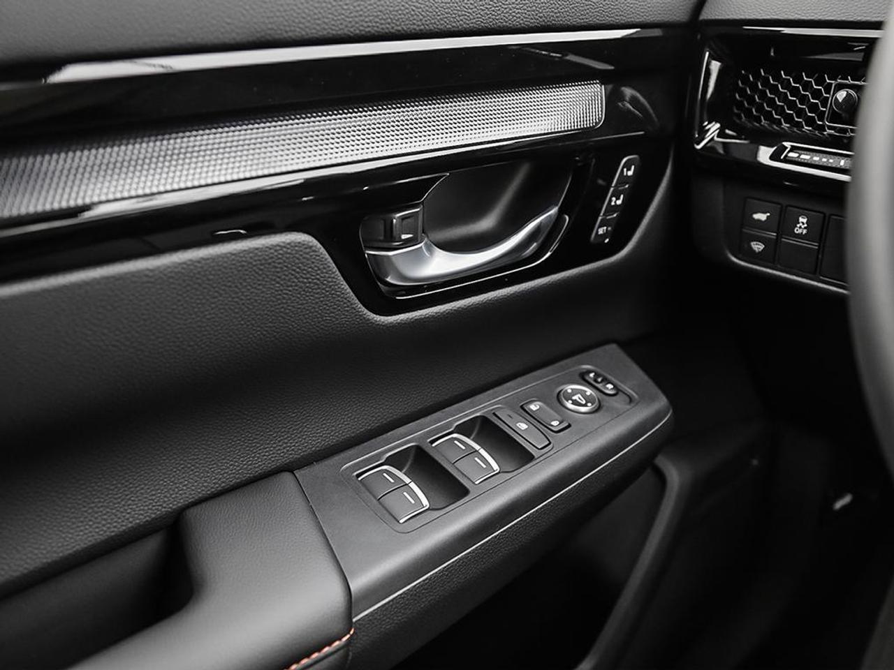 2024 Honda CR-V Hybrid Touring Honda Certified With 7YR/160K Warranty Photo