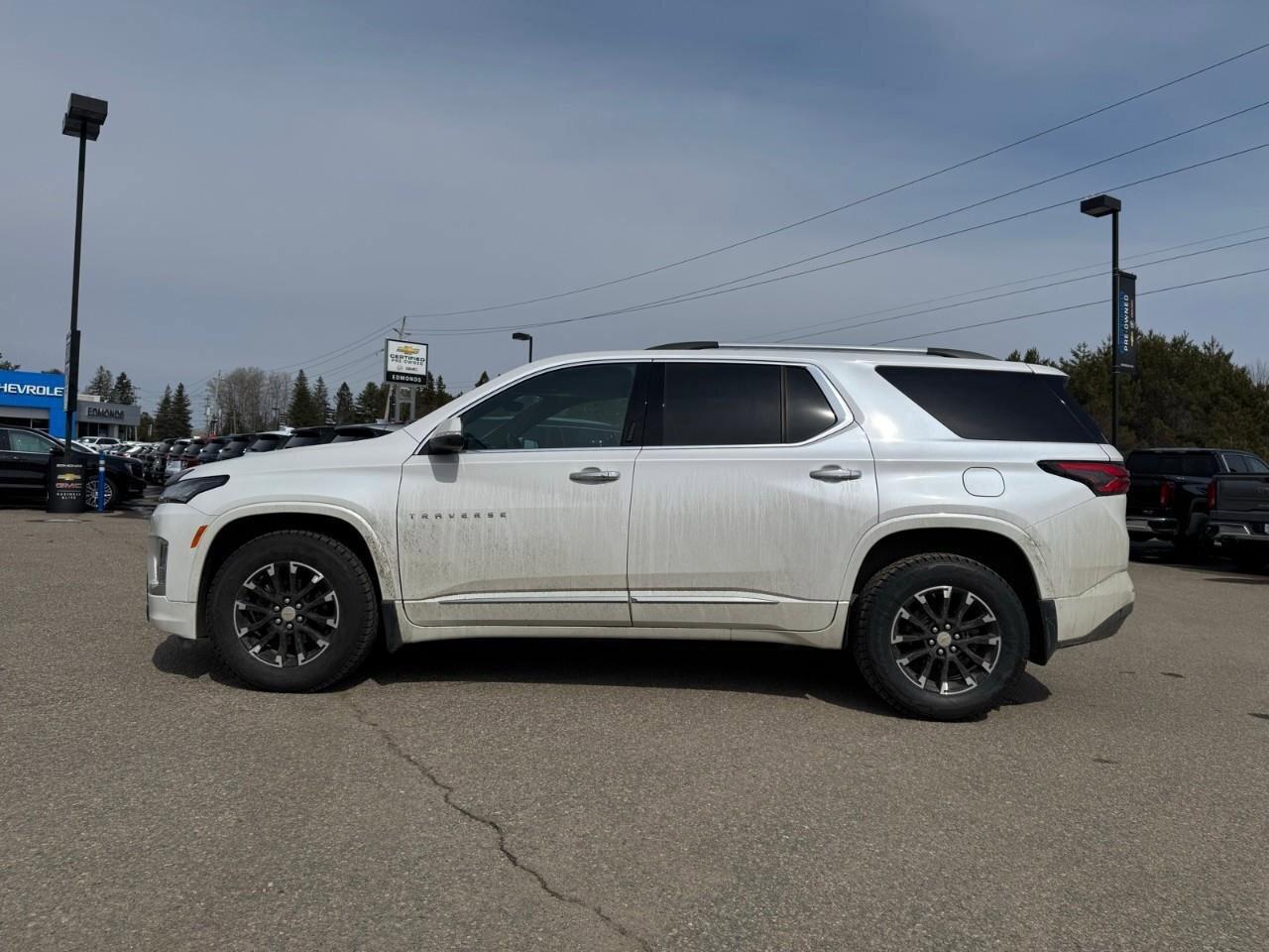 2023 Chevrolet Traverse AWD 4DR PREMIER Photo