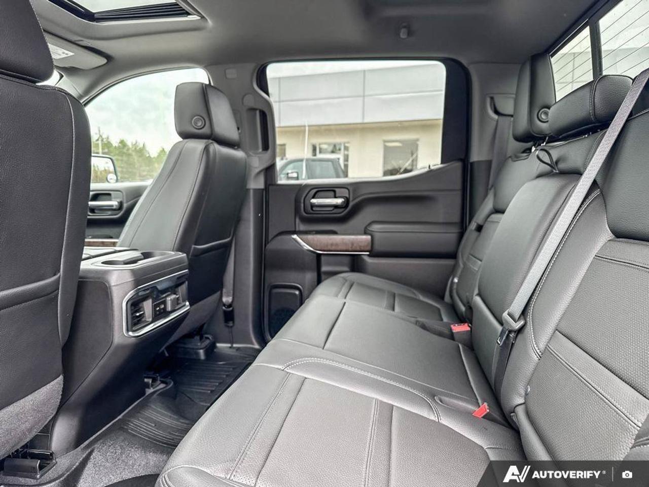 2022 GMC Sierra 1500 Limited Denali WINTER WHEELS AND TIRES. RUNNING BOARDS, TO Photo