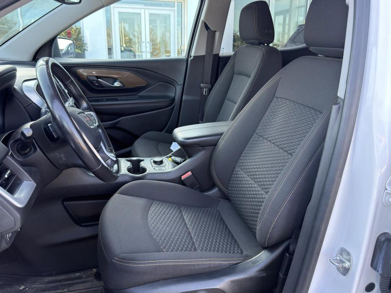 2020 GMC Terrain AWD 4DR SLE Photo