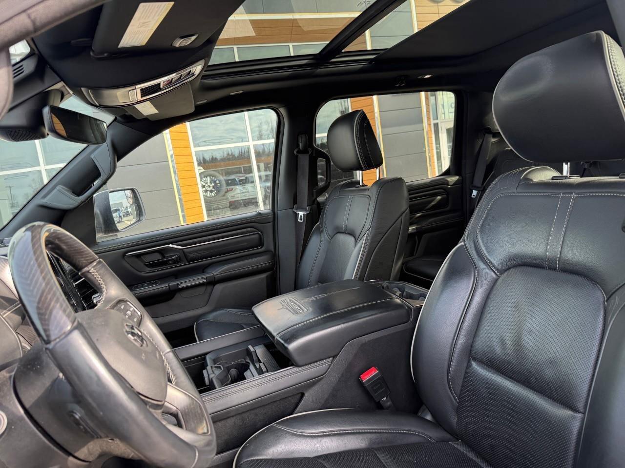 2022 RAM 1500 Limited 4x4 Crew Cab 5'7  Box Photo