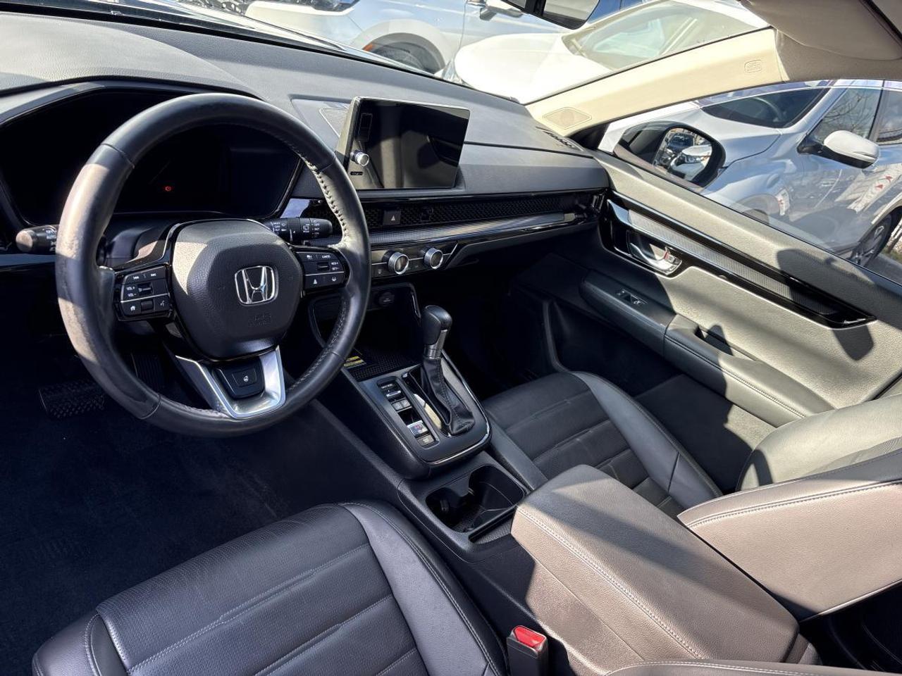 2023 Honda CR-V Ex-L AWD w/2 Sets of Tires Photo