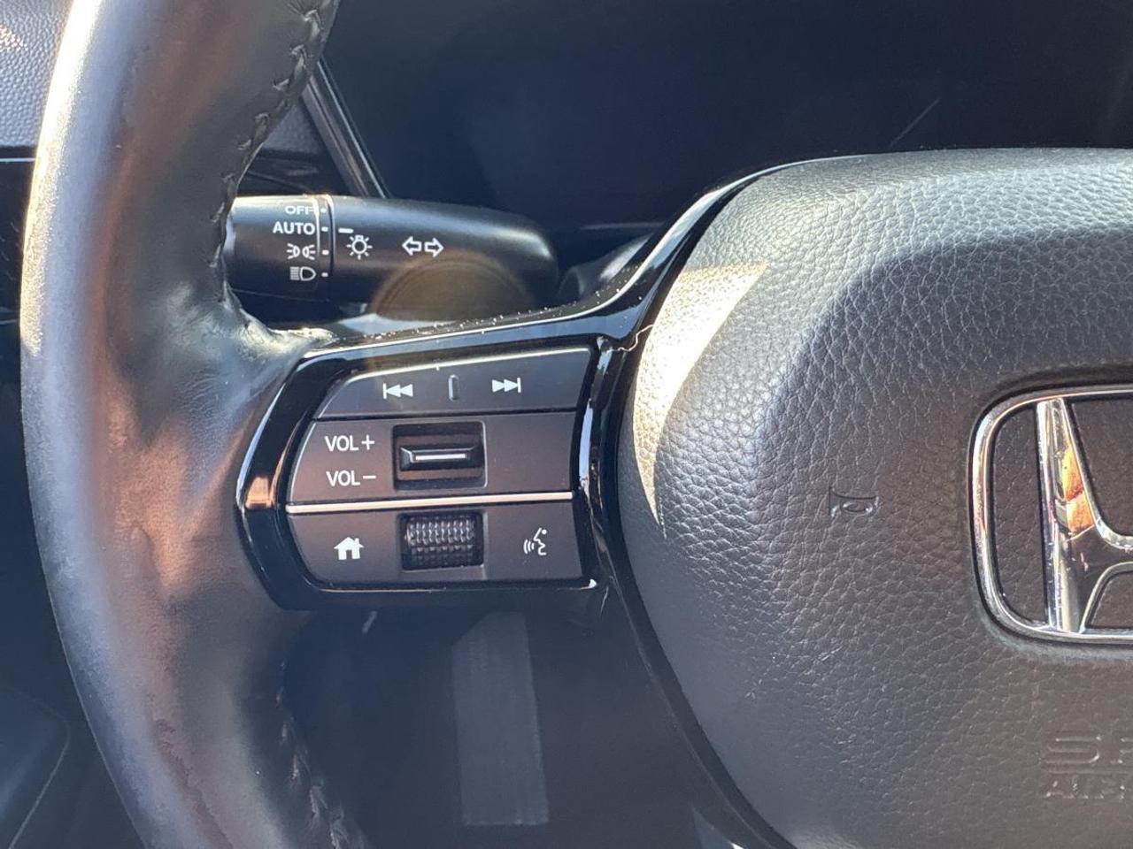 2023 Honda CR-V Ex-L AWD w/2 Sets of Tires Photo