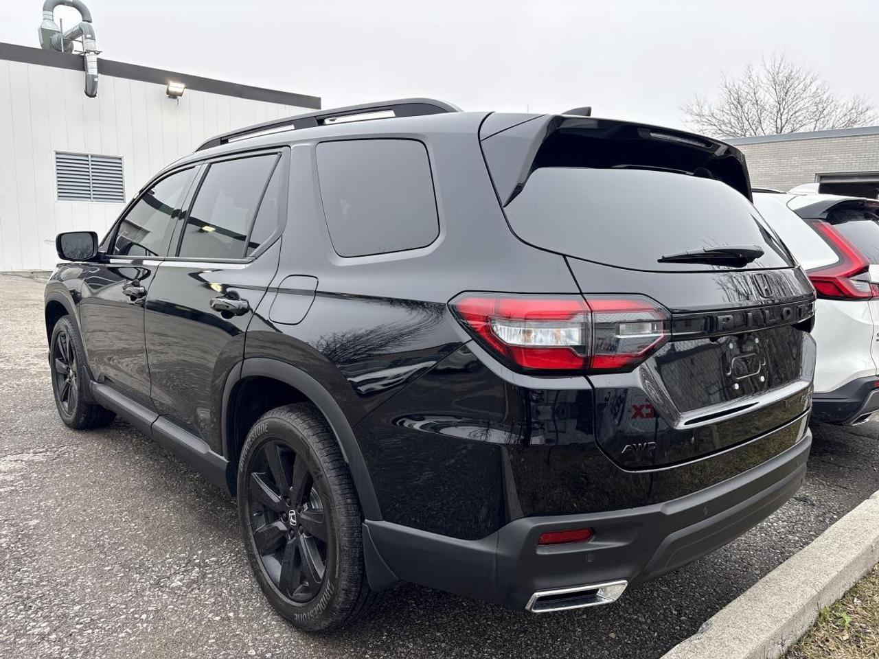 2025 Honda Pilot Black Edition Honda Certified 7YR/160K Warranty Photo