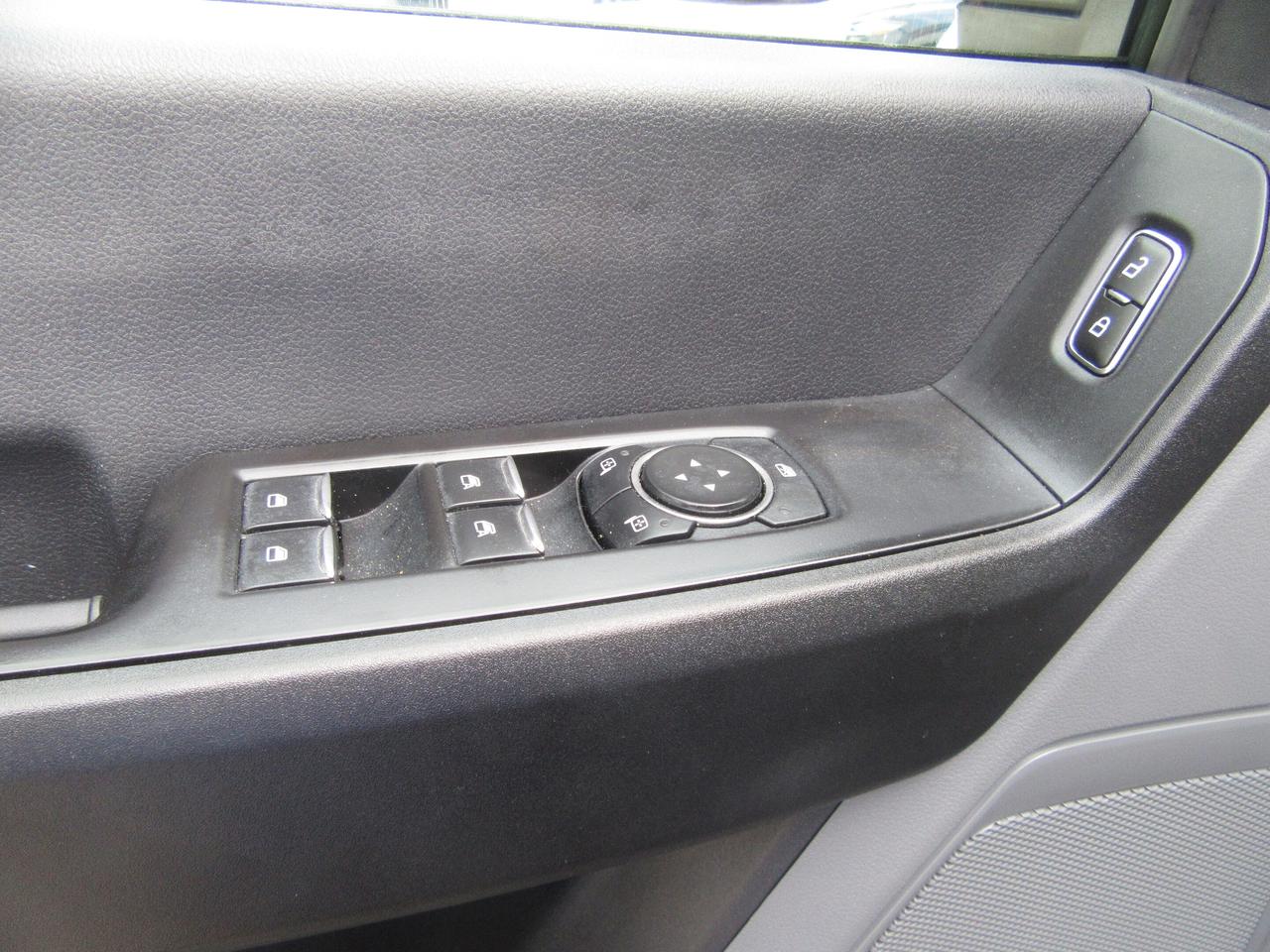 2023 Ford F-550 4X4 DIESEL CREW CAB NEW 12FT BOX Photo