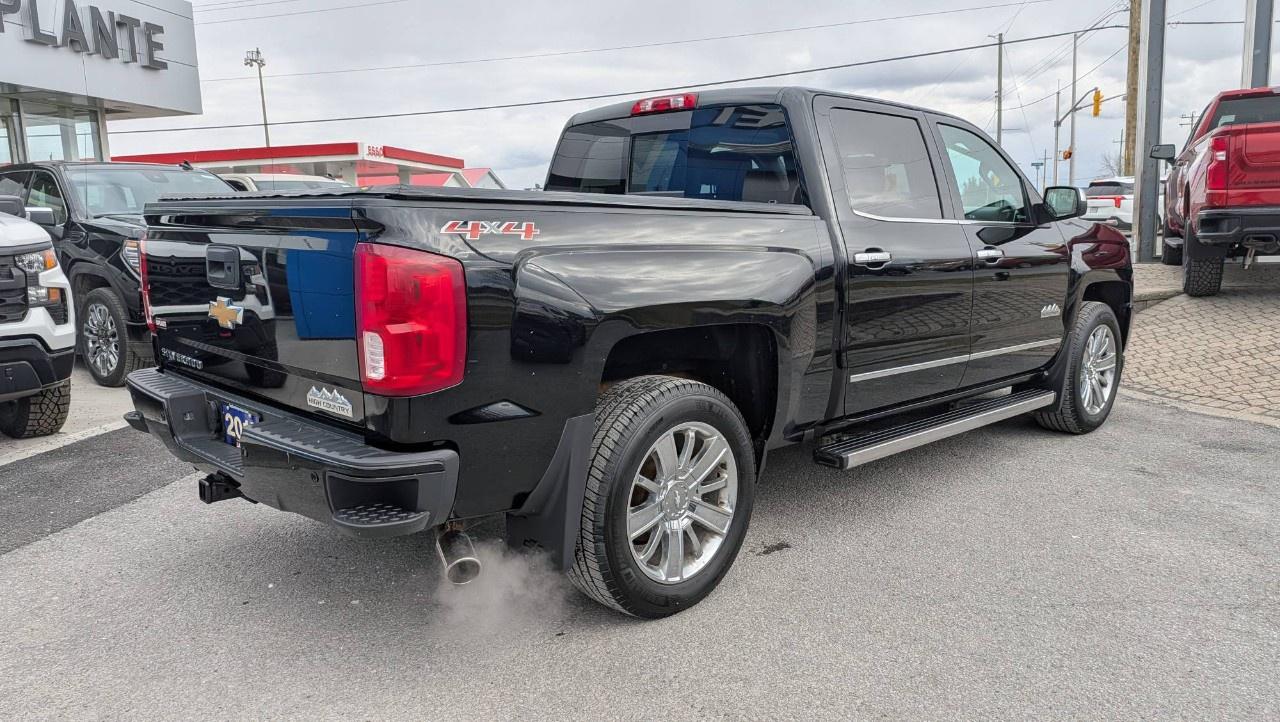 2017 Chevrolet Silverado 1500 Crew Cab Short Box 4-Wheel Drive High Country Photo