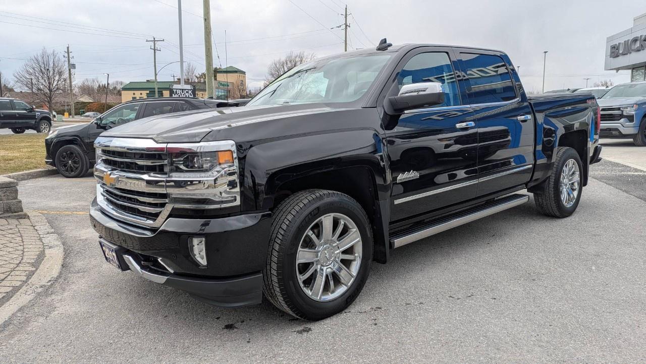 2017 Chevrolet Silverado 1500 Crew Cab Short Box 4-Wheel Drive High Country Photo