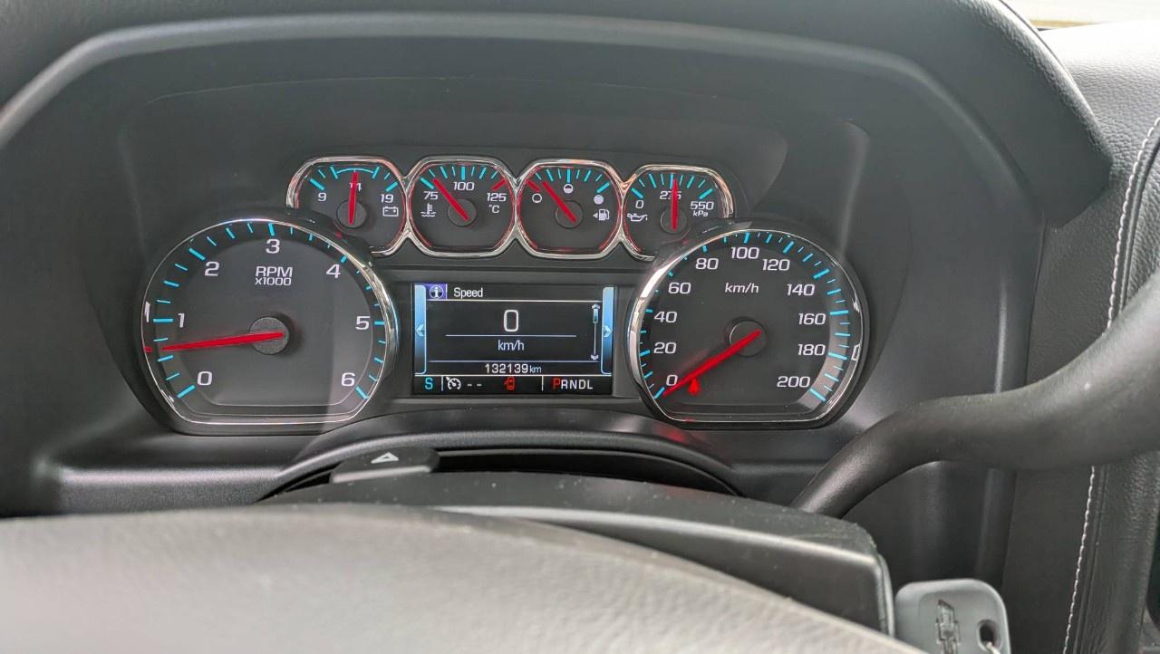 2017 Chevrolet Silverado 1500 Crew Cab Short Box 4-Wheel Drive High Country Photo