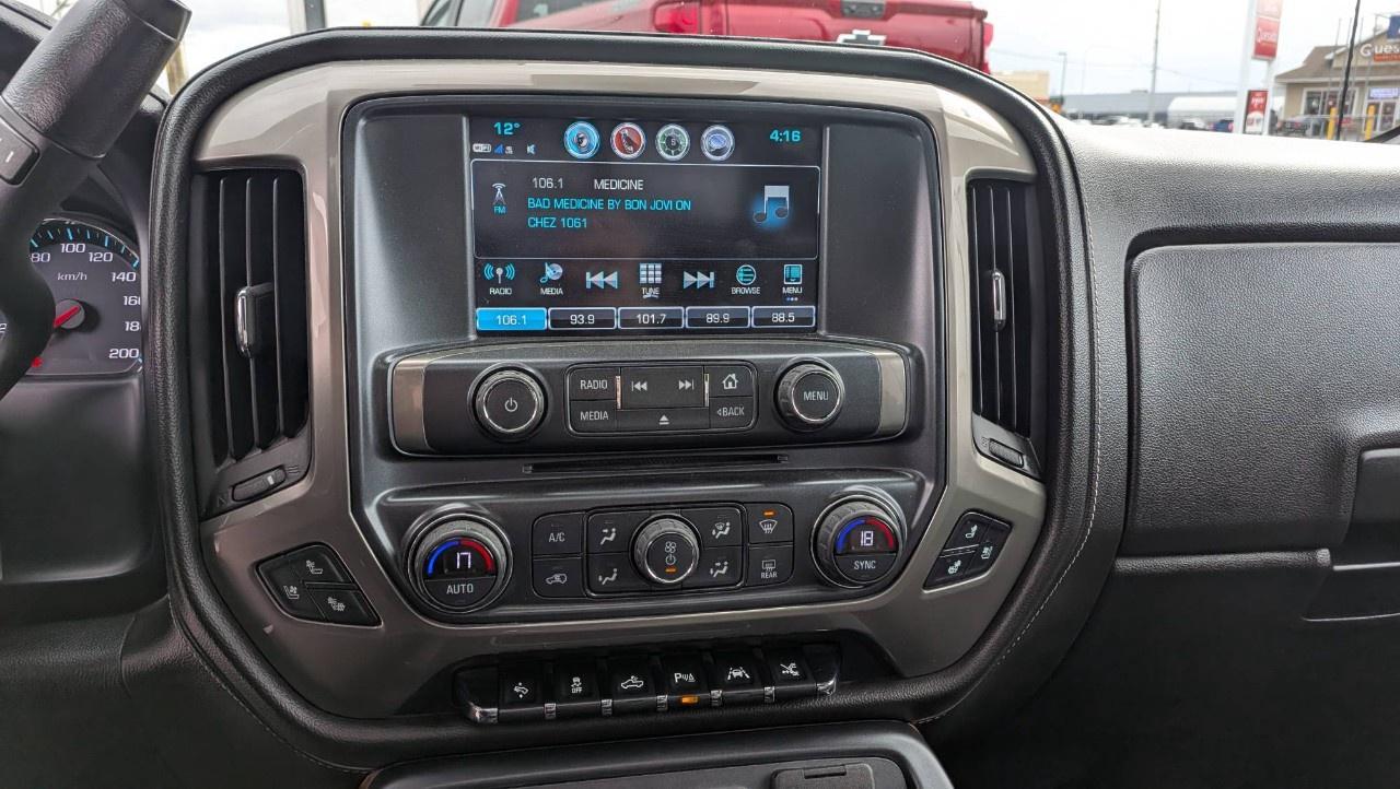 2017 Chevrolet Silverado 1500 Crew Cab Short Box 4-Wheel Drive High Country Photo