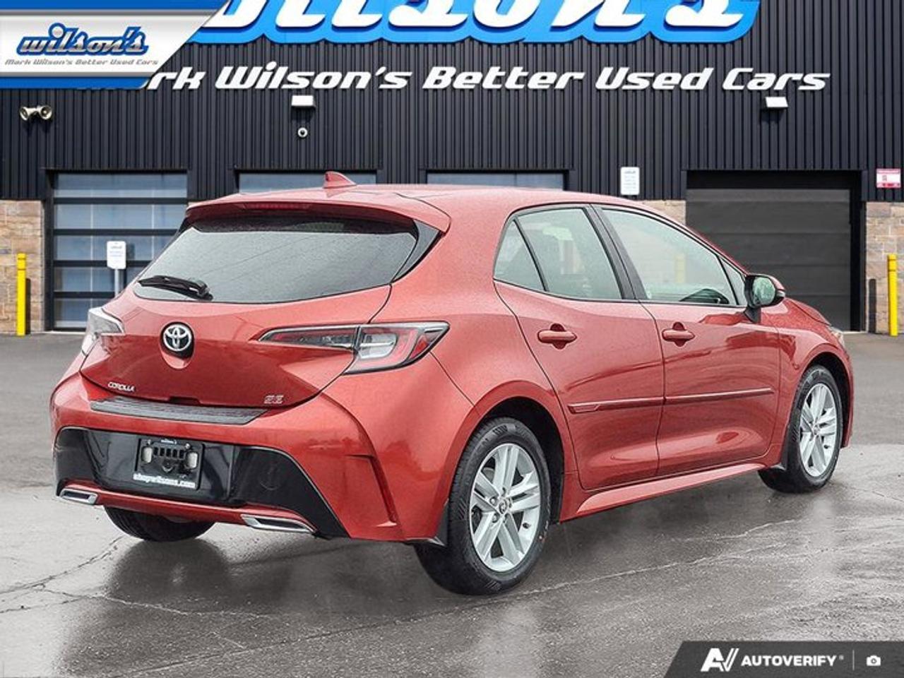 2019 Toyota Corolla Hatchback SE | Heated Seats | Bluetooth | Rear Camera | Alloy Wheels | and More ! Photo
