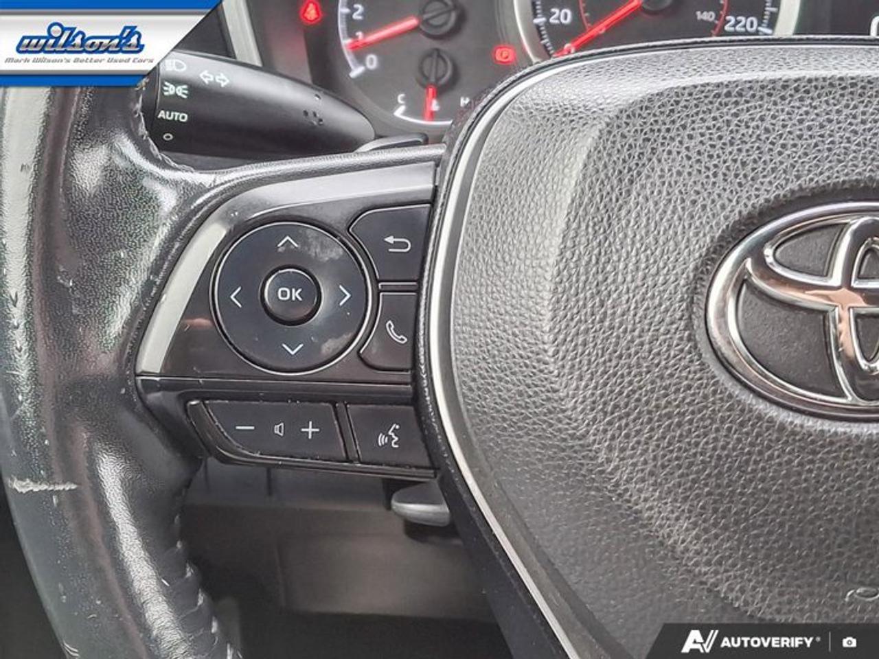 2019 Toyota Corolla Hatchback SE | Heated Seats | Bluetooth | Rear Camera | Alloy Wheels | and More ! Photo