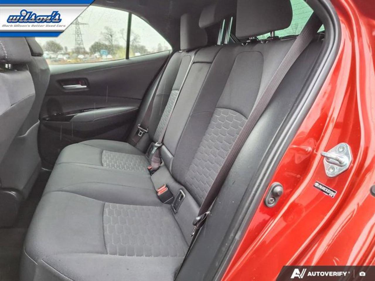 2019 Toyota Corolla Hatchback SE | Heated Seats | Bluetooth | Rear Camera | Alloy Wheels | and More ! Photo