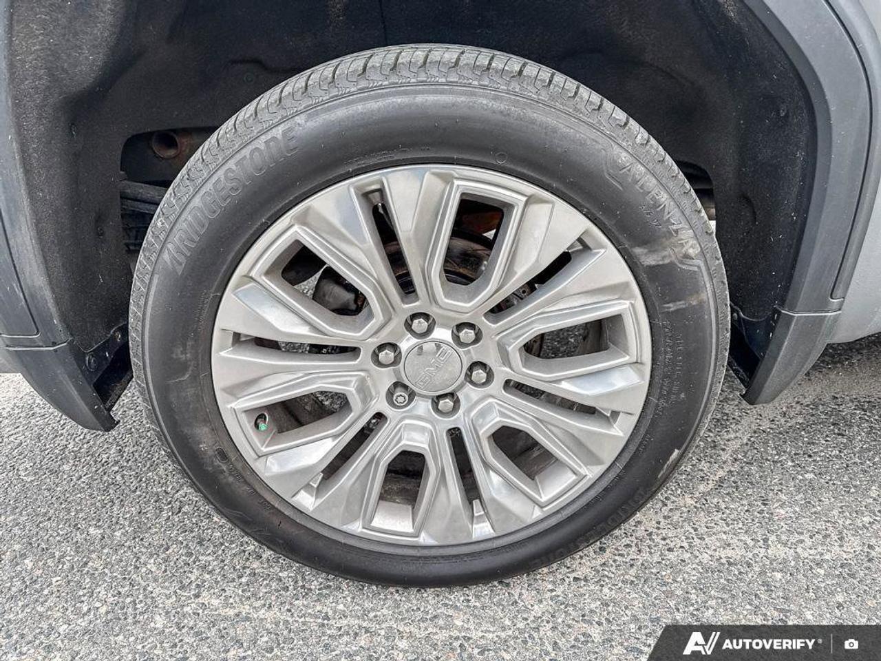 2022 GMC Sierra 1500 Limited Denali WINTER WHEELS AND TIRES. RUNNING BOARDS, TO Photo