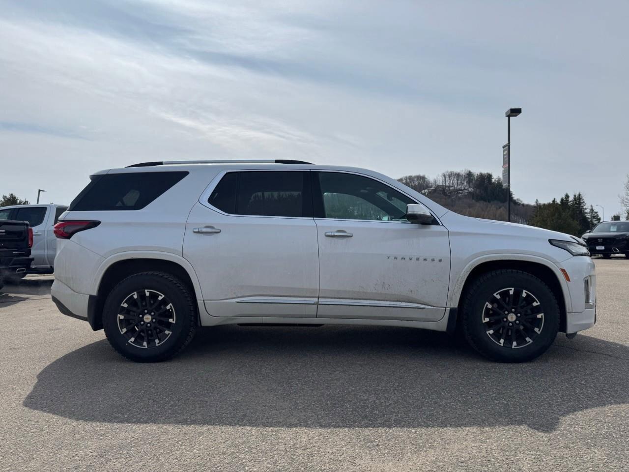 2023 Chevrolet Traverse PremierRemote Start   Sunroof   Heated + Vented Se Photo
