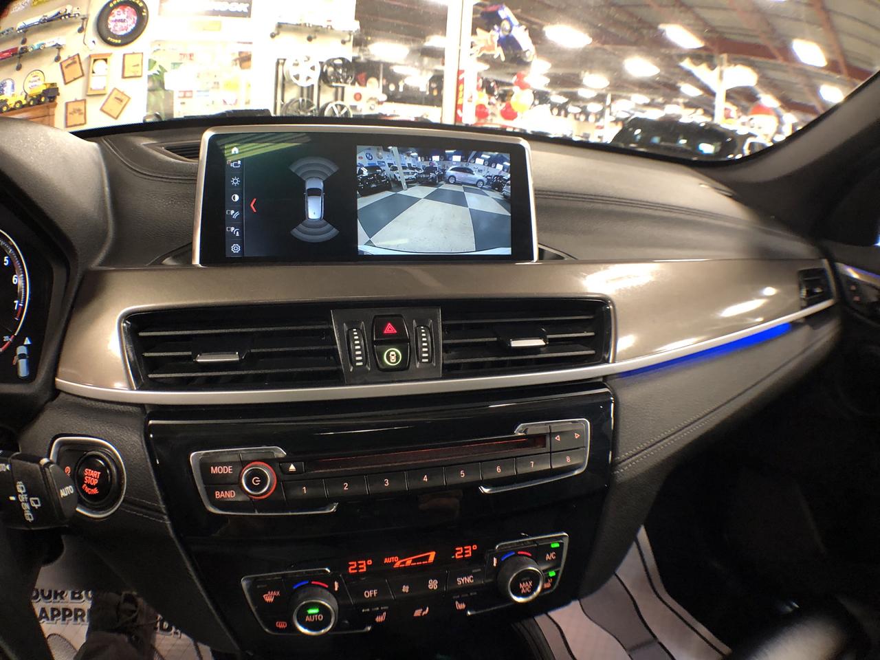 2020 BMW X1 XDRIVE LEATHER PAN/ROOF NAV B/SPOT L/ASSIST CAMERA Photo