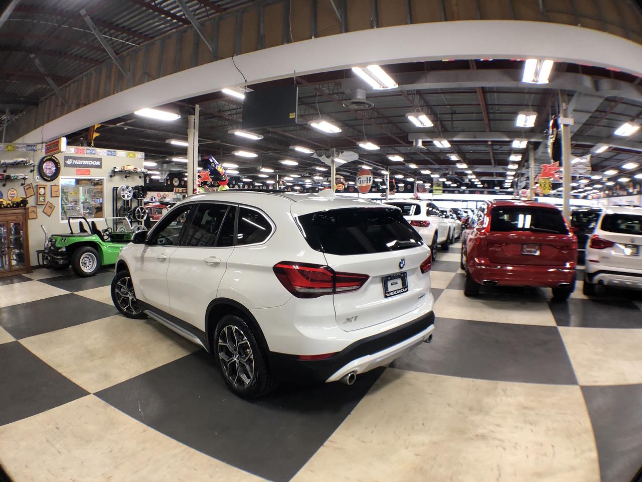 2020 BMW X1 XDRIVE LEATHER PAN/ROOF NAV B/SPOT L/ASSIST CAMERA Photo
