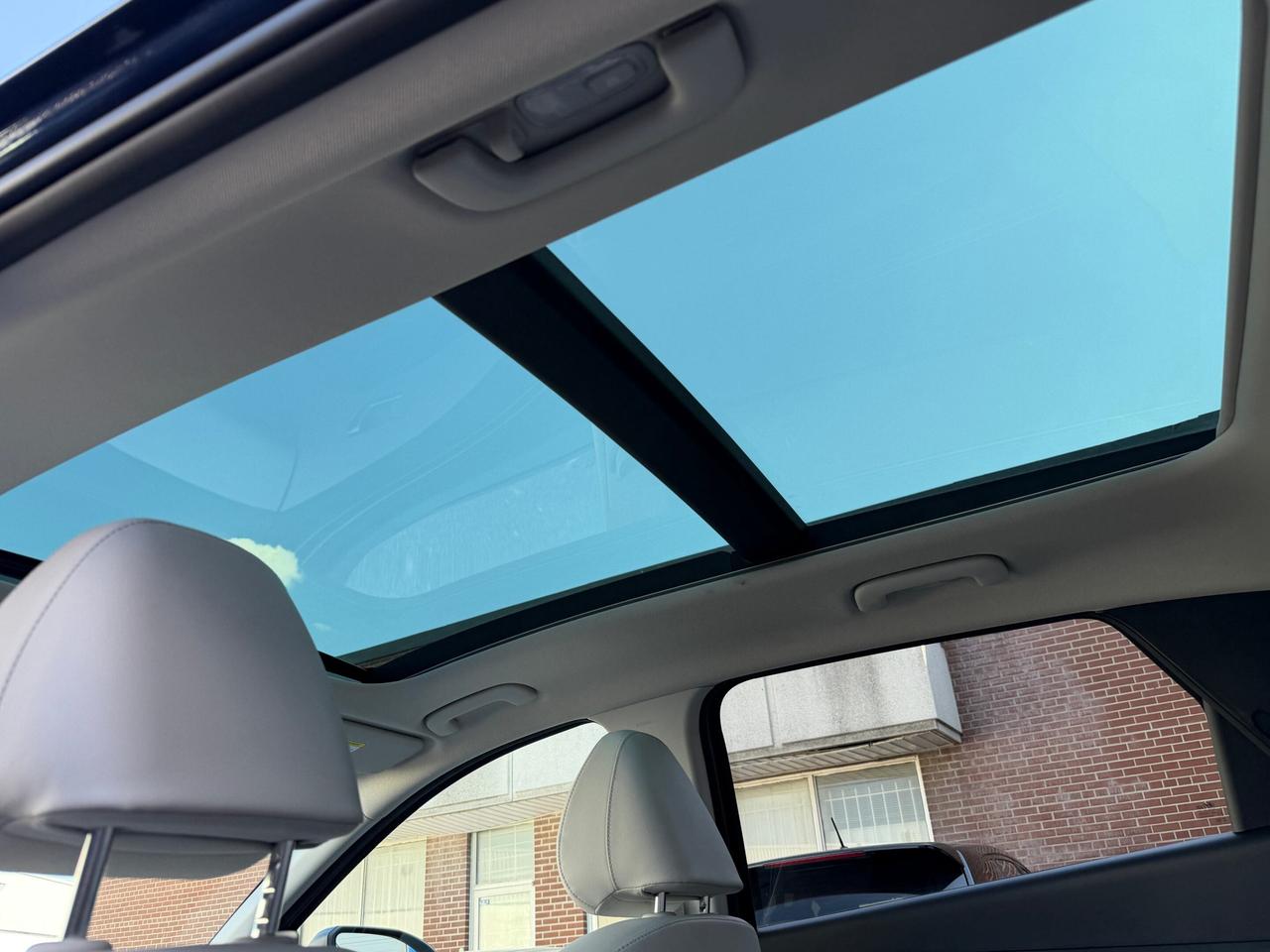 2022 Hyundai Tucson LUXURY   AWD   HYBRID   NO ACCIDENT   BOSE SOUND Photo