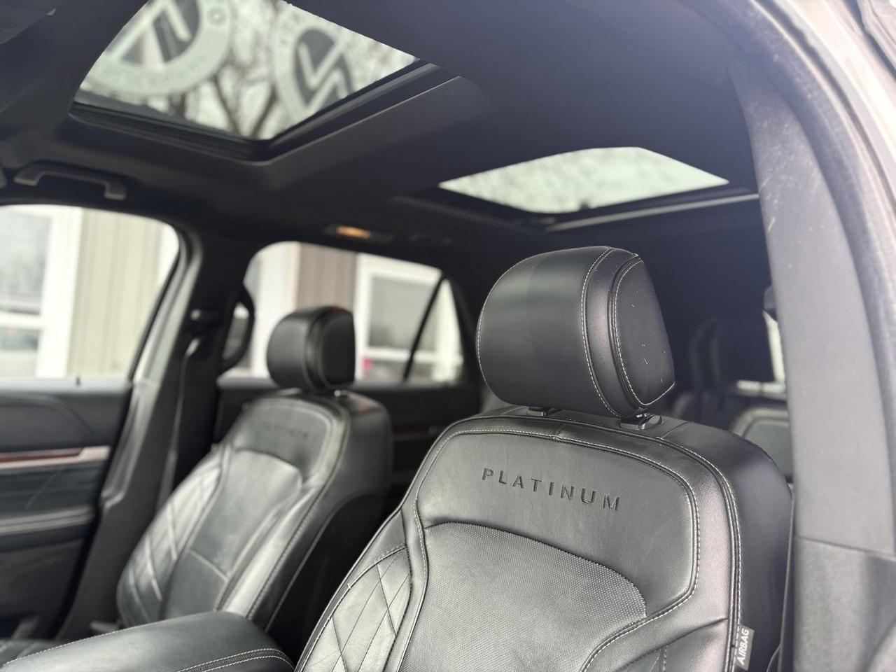 2017 Ford Explorer Platinum 4dr 4x4 Photo