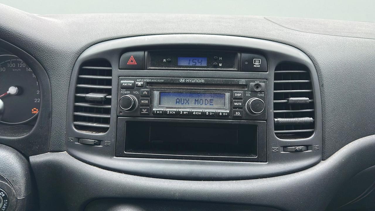 2011 Hyundai Accent 3DR HB AUTO L Photo