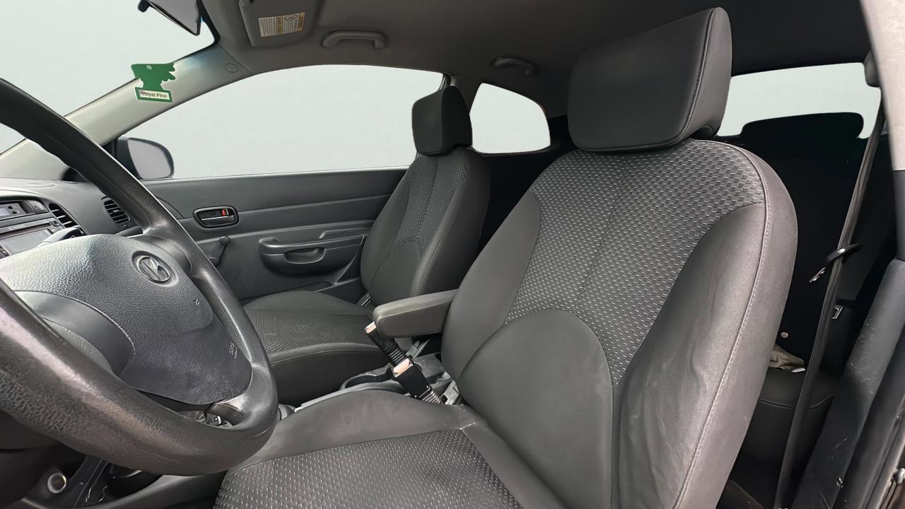 2011 Hyundai Accent 3DR HB AUTO L Photo