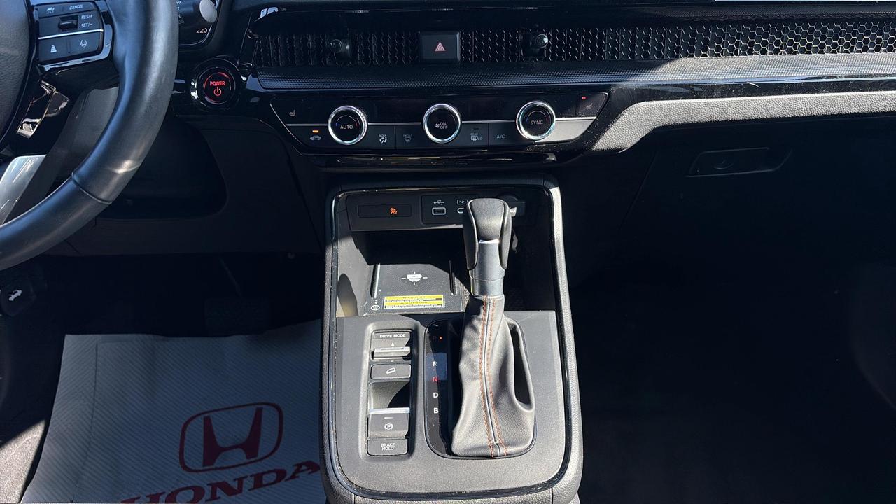 2024 Honda CR-V Hybrid Touring AWD Photo