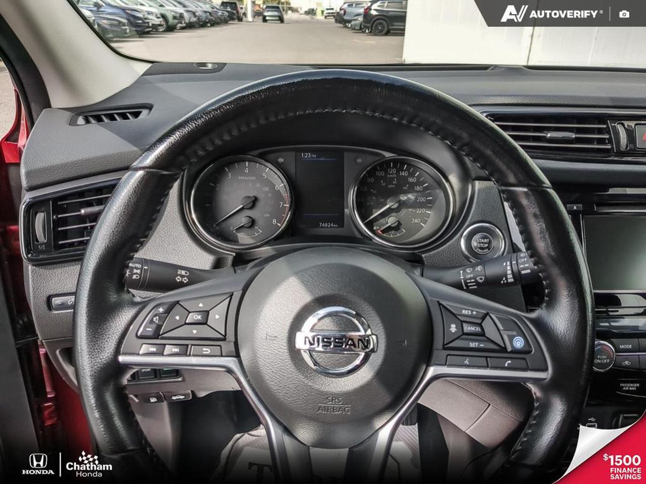 2023 Nissan Qashqai SV AWD - No Accidents! Intelligent Cruise Control Photo