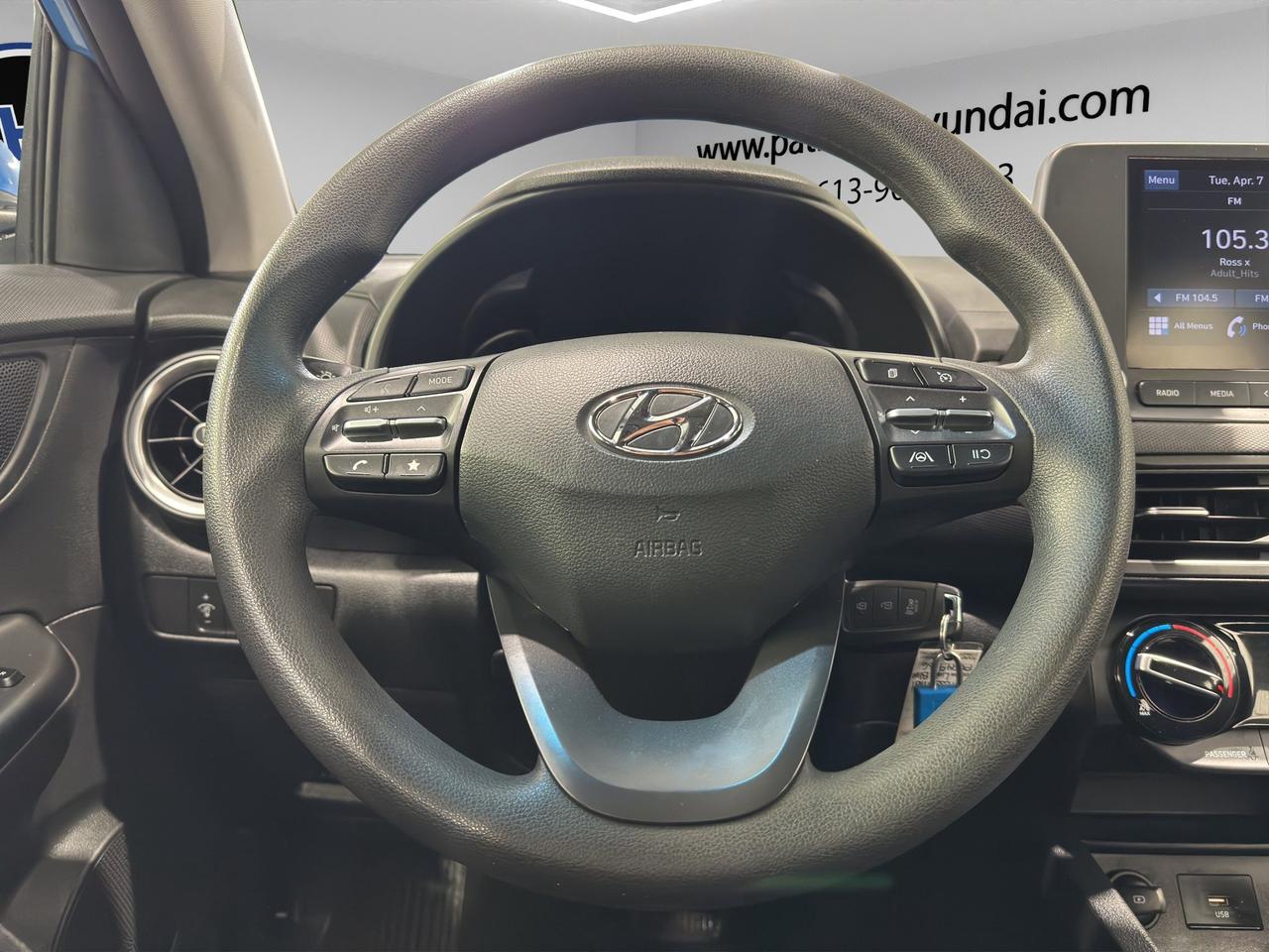 2023 Hyundai KONA Essential | Reverse Cam | Heated Seats Photo