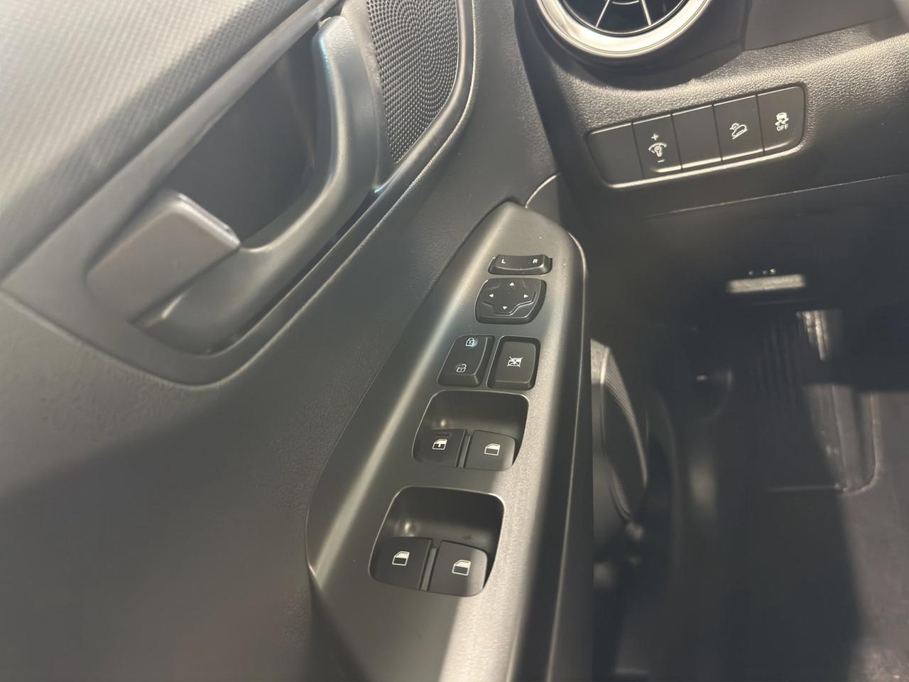 2023 Hyundai KONA Essential | Reverse Cam | Heated Seats Photo