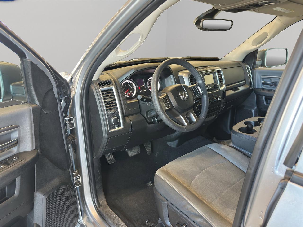 2023 RAM 1500 Classic SLT | Reverse Cam Photo