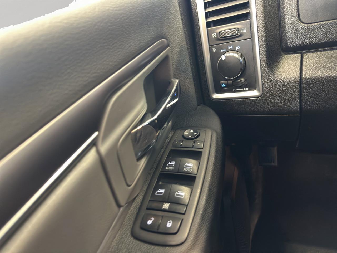 2023 RAM 1500 Classic SLT | Reverse Cam Photo