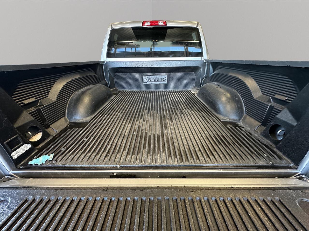 2023 RAM 1500 Classic SLT | Reverse Cam Photo