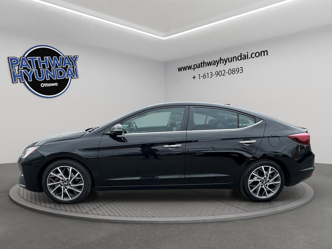2019 Hyundai Elantra Luxury | Reverse Cam | Heated Seats Photo