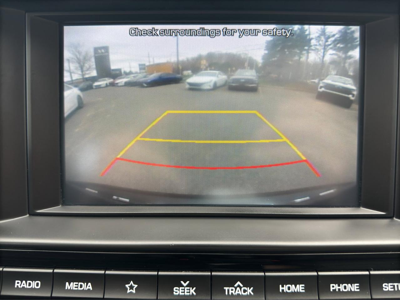 2019 Hyundai Elantra Luxury | Reverse Cam | Heated Seats Photo