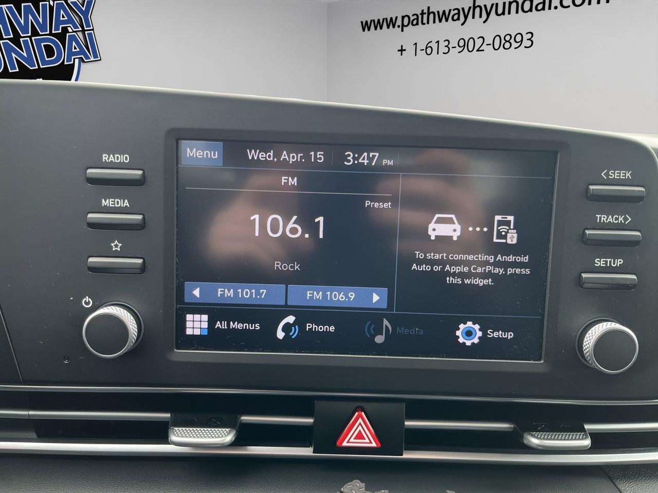 2022 Hyundai Elantra Essential | Reverse Cam | Heated Seats Photo