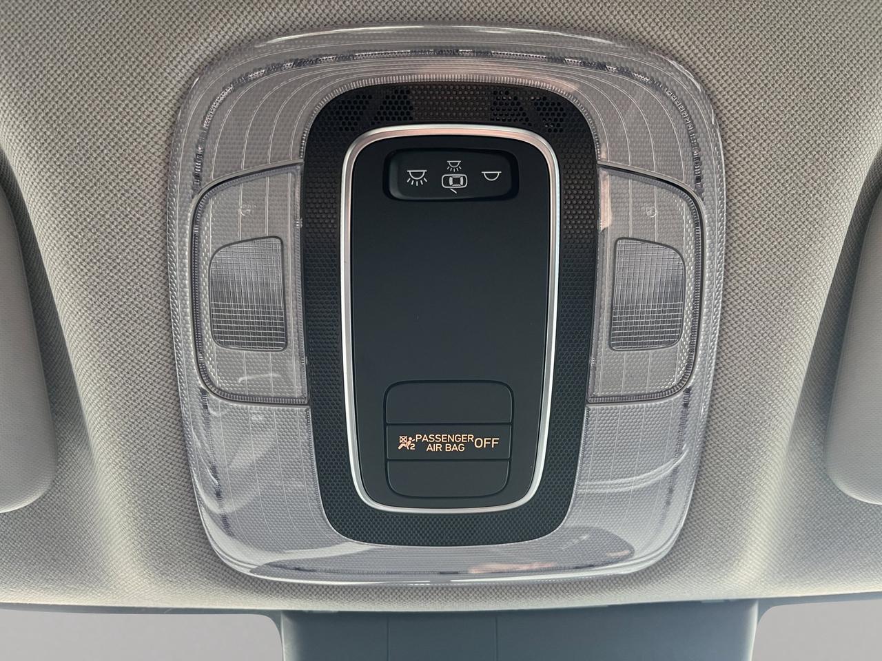 2022 Hyundai Elantra Essential | Reverse Cam | Heated Seats Photo