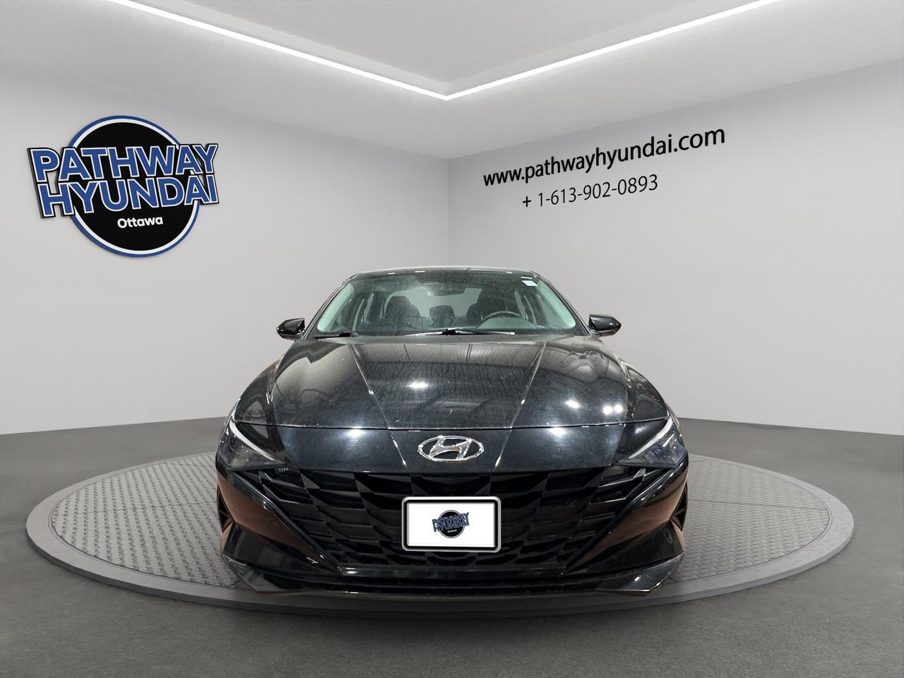 2022 Hyundai Elantra Essential | Reverse Cam | Heated Seats Photo