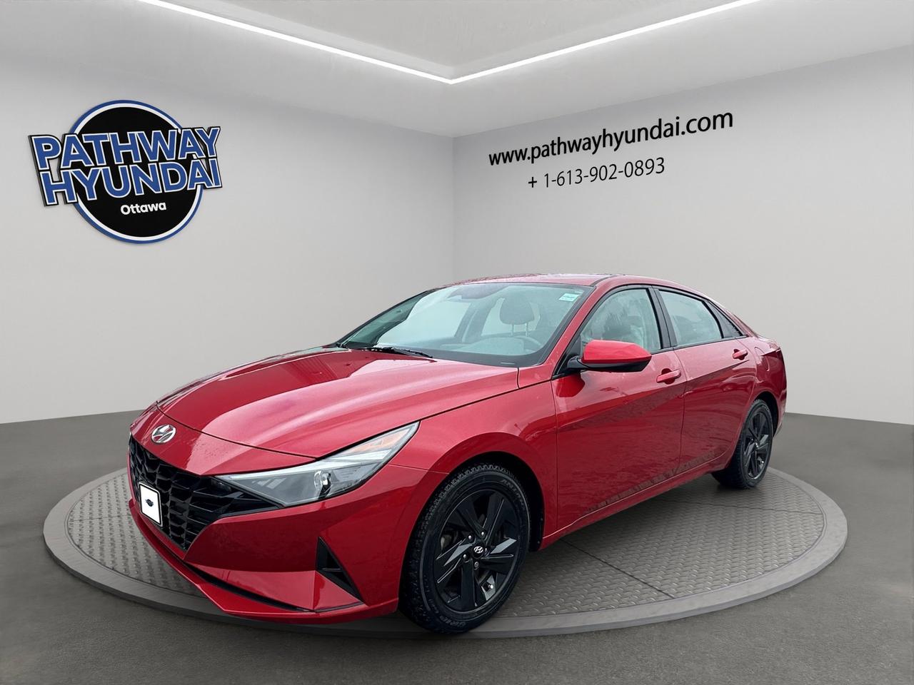 2022 Hyundai Elantra Preferred | Reverse Cam | Heated Seats Photo