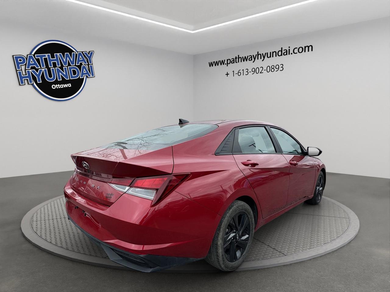 2022 Hyundai Elantra Preferred | Reverse Cam | Heated Seats Photo