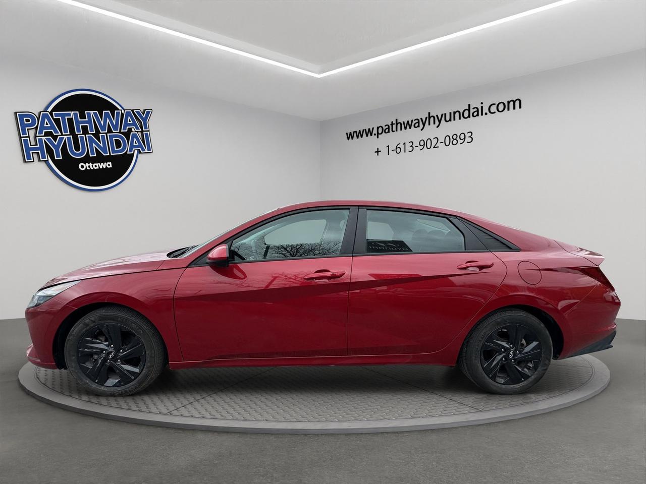 2022 Hyundai Elantra Preferred | Reverse Cam | Heated Seats Photo
