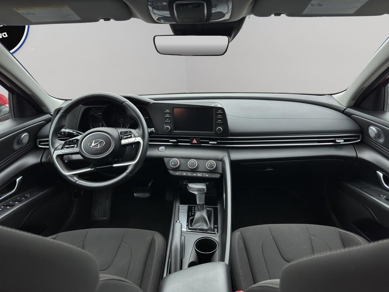 2022 Hyundai Elantra Preferred | Reverse Cam | Heated Seats Photo