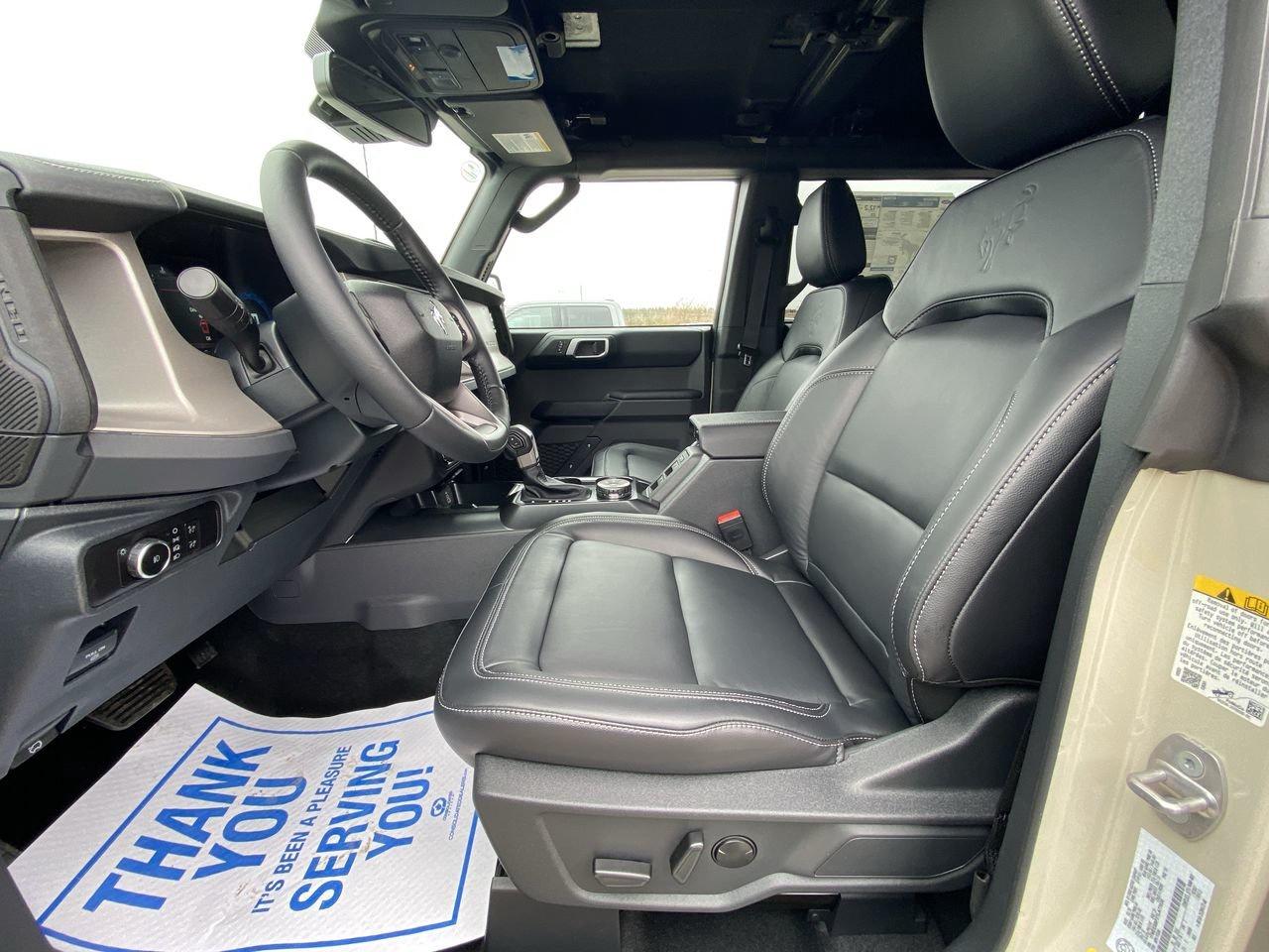 2026 Ford Bronco Outer Banks Photo